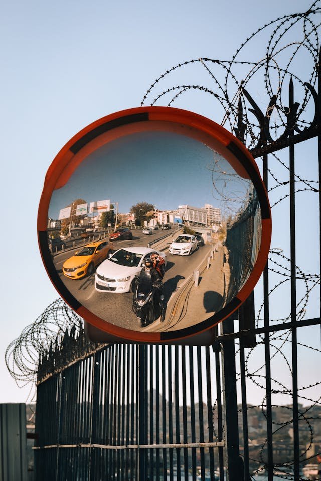 Benefits of Convex Mirrors in Traffic Management Systems